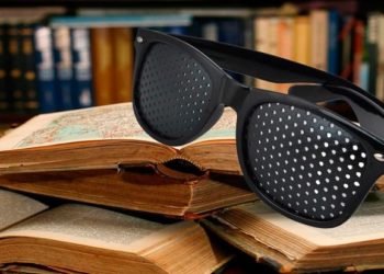 Очки с перфорацией: назначение аксессуара и положительные стороны