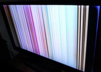 Почему появились полосы на экране телевизора и как это исправить?