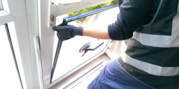 Основные этапы замены разбитого стеклопакета в пластиковом окне