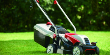 Главные достоинства электрических газонокосилок
