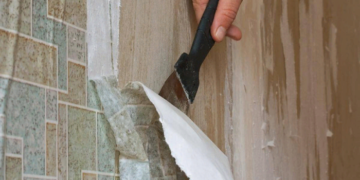 Технология очистки стен от обоев и рекомендации