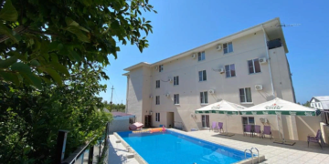 Место расположения отеля Репруа и предлагаемые услуги