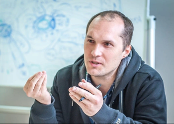 Суть проблемы и слежки за Юрием Бутусовым