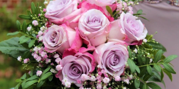 Интересные идеи создания букетов из роз и рекомендации