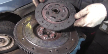 Ремонт сцепления на грузовике: правила и этапы