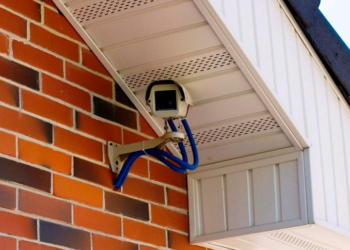 Монтаж видеонаблюдения в доме: правила и этапы