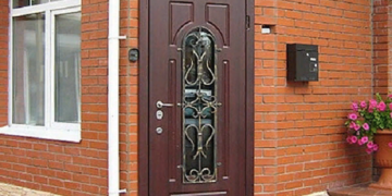 Требования к уличным металлическим дверям и их монтаж