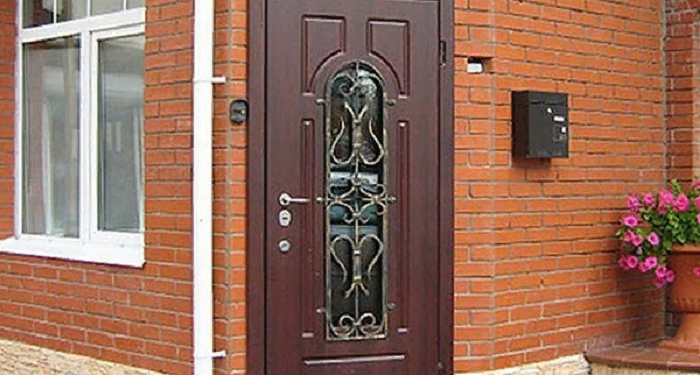 Требования к уличным металлическим дверям и их монтаж