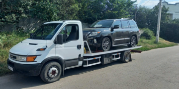 Способы и правила эвакуации легковых автомобилей