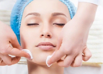 Химический пилинг: достоинства и правила применения