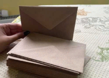 Конверты из крафтовой бумаги: достоинства и изготовление