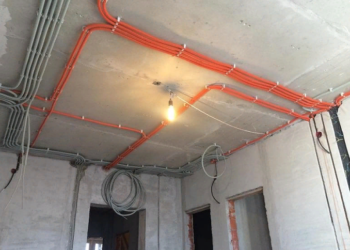 Монтаж электропроводки в офисе: требования и правила