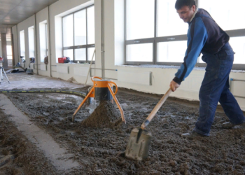 Технологический процесс машинной стяжки полов