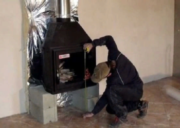 Установка стальной топки для камина и советы