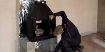 Установка стальной топки для камина и советы