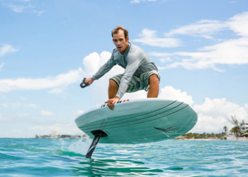 Достоинства и правила катания на гидрофойле