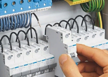 Автоматические выключатели: достоинства и установка