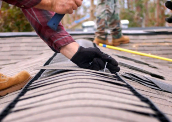 Ремонт покрівлі: від чого формуется ціна та скільки коштує