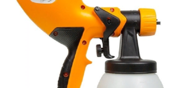 Покраска металла при помощи краскопульта: правила и советы