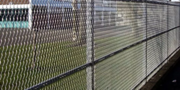 Разновидности и применение металлической сетки в строительстве