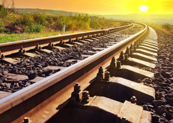 ЖБ шпалы: достоинства, требования и правила укладки