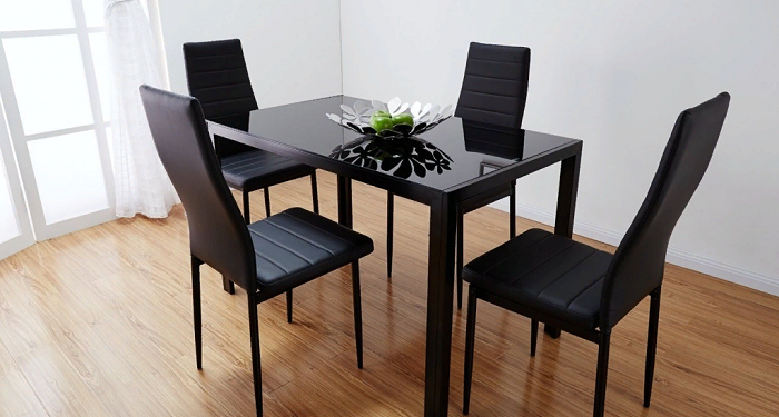 Обеденные стулья: требования и советы по выбору