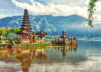 Правила получения разных видов виз для посещения Индонезии