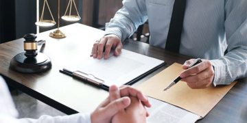 Когда необходимо обращаться к адвокату и советы