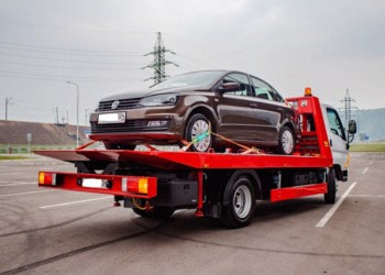 Способы и правила крепления автомобиля к эвакуатору