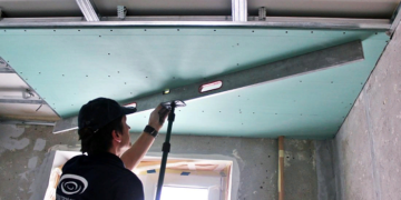 Натяжной потолок с ГКЛ: правила и этапы монтажа