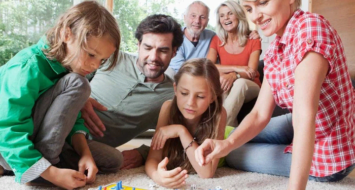 Почему детям важно играть в настольные игры