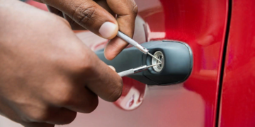 Особенности аварийного вскрытия автомобиля