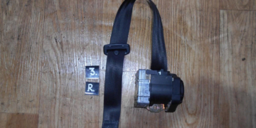 Как установить пиропатрон в ремень безопасности