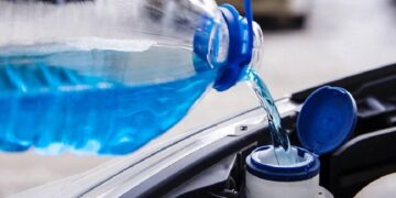Омивач для скла автомобіля: переваги та як обирати