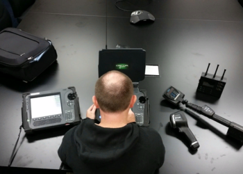 Эффективные варианты защиты от прослушки и жучков