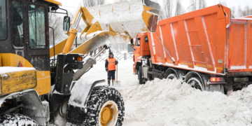 Варианты и правила уборки снега с дачного участка