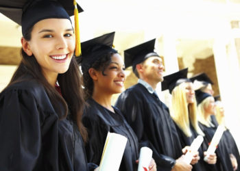 Особенности и образование за рубежом: плюсы и правила