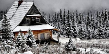 Що потрібно, щоб жити взимку на дачі та основні поради