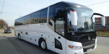 Трансфер на автобусе: достоинства и условия перевозок