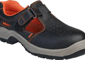 Как правильно выбирать обувь для строителя и несколько советов