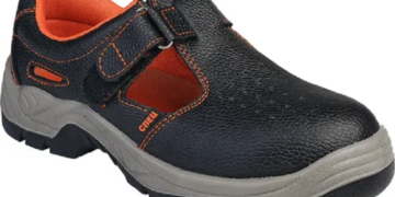 Как правильно выбирать обувь для строителя и несколько советов