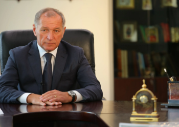 От горного мастера до миллиардера: трудовая деятельность Константина Струкова