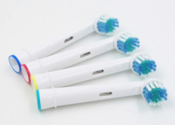 Как выбрать насадки для электрических зубных щеток