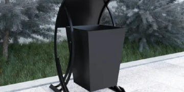 Уличные урны для мусора: достоинства и виды