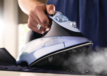 Как выбрать утюг по типу подошвы