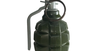 Страйкбольная граната Ф1: принцип работы и тактика применения