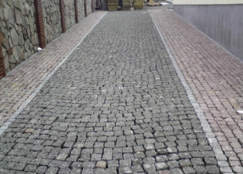 Кладка бруківки з граніту: що потрібно знати та поради