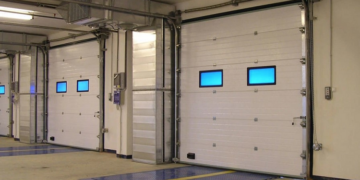 Особенности монтажа промышленных автоматических ворот