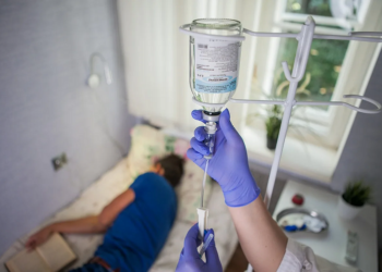 Особенности выведения людей из запоя и несколько секретов