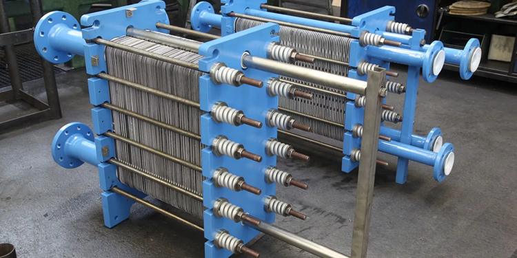 Пластинчатые конденсаторы и особенности использования